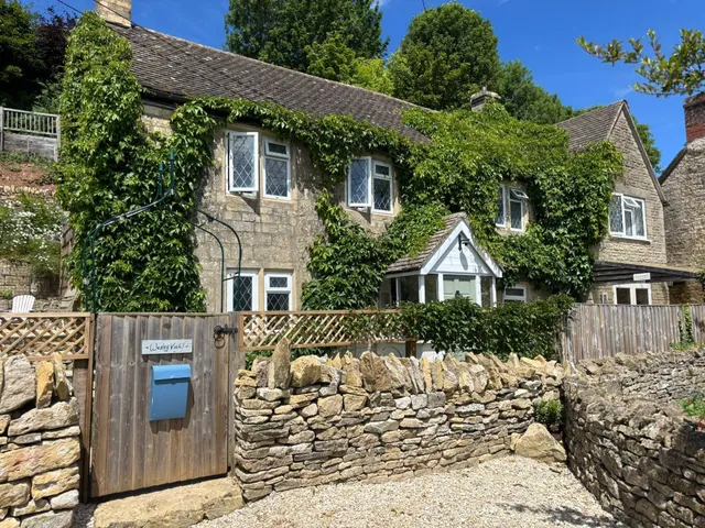 France Lynch, Stroud, GL6