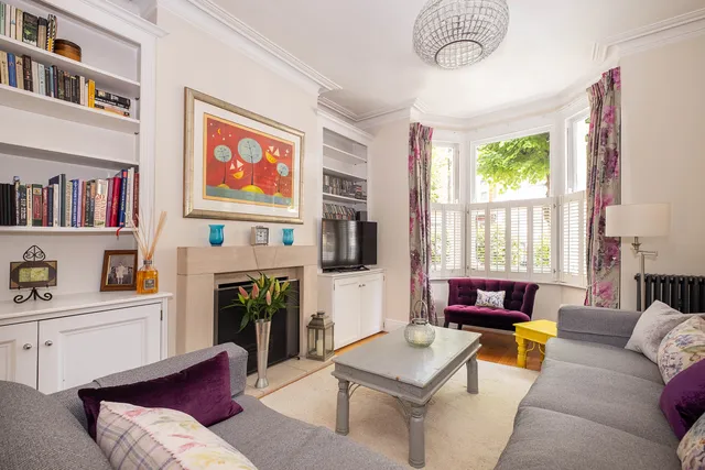 Swanage Road, London, SW18