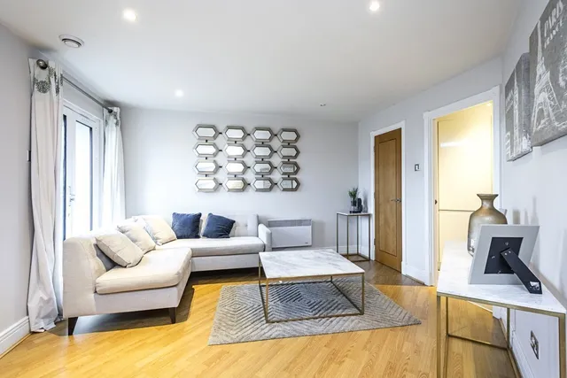 Tollard House, London, W14