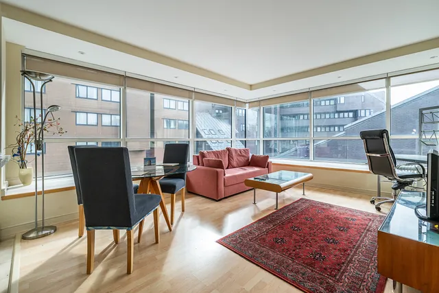 152 Grosvenor Road, London, SW1V