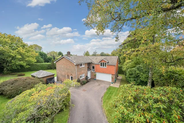 Heavegate Road, Crowborough, TN6