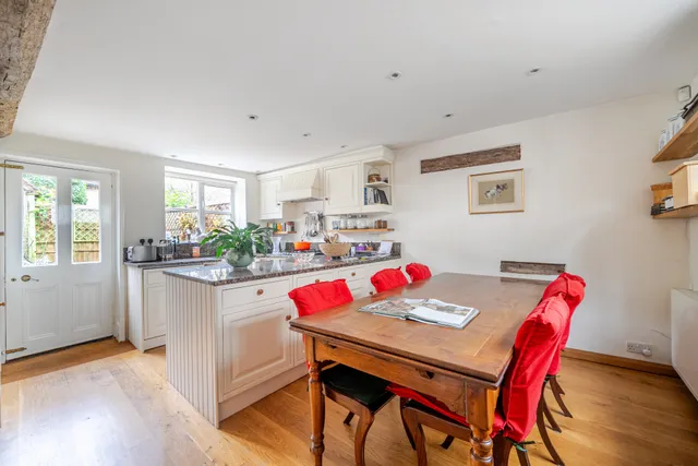 Lombard Street, Petworth, GU28