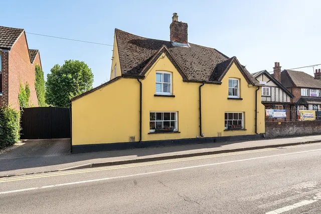 Chapel Street, Thatcham, RG18