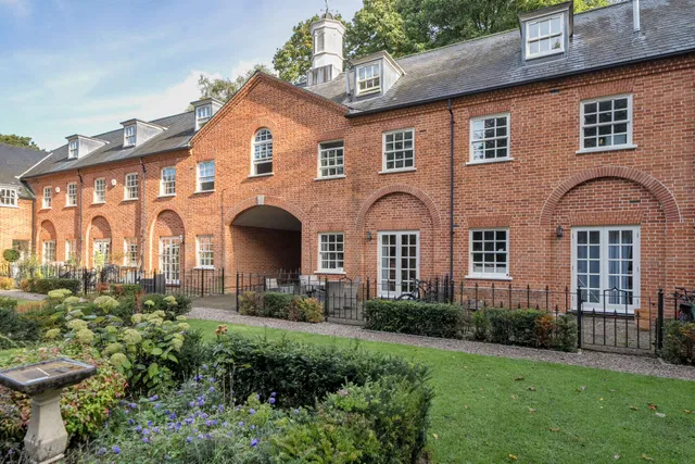 Mulberry Close, Watford, WD17