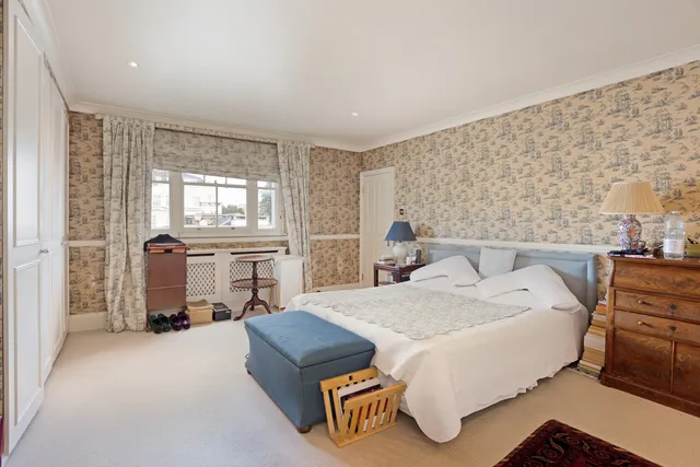 Eaton Place, London, SW1X