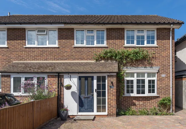 Mill Street, Kingston Upon Thames, KT1