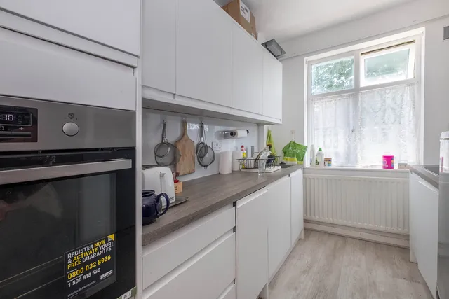 Ashley Road, Hampton, TW12