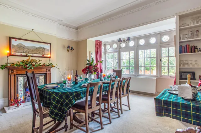 Horsham Road, Dorking, RH5