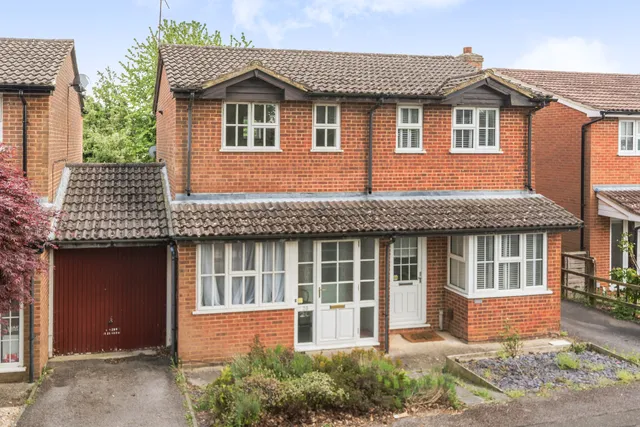 Black Acre Close, Amersham, HP7