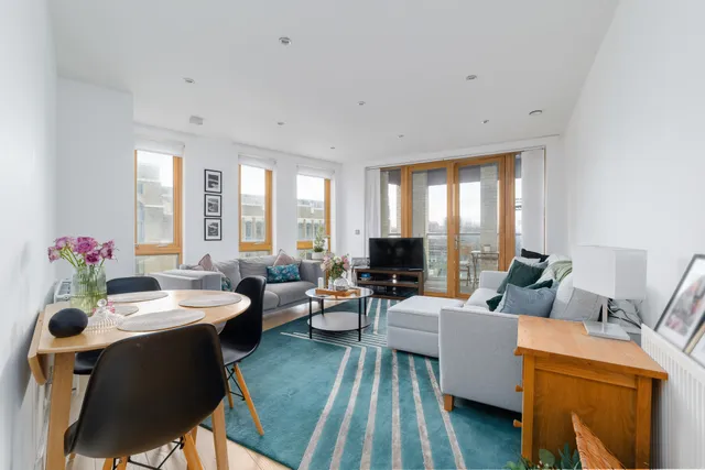 Wharf Lane, London, E14