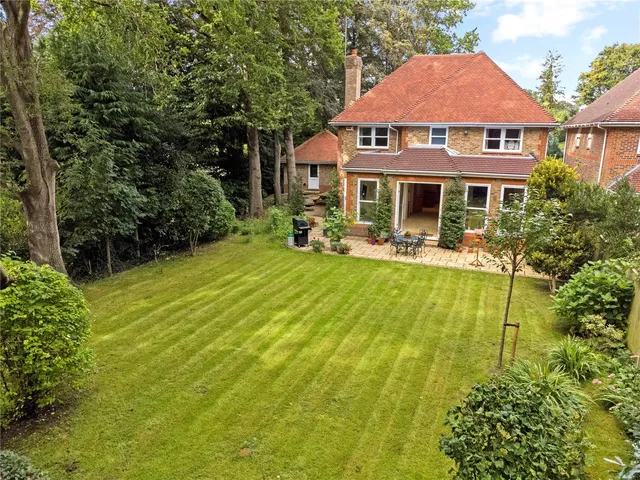 Truss Hill Road, Ascot, SL5