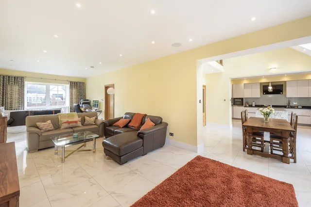 Kirkdale Road, Harpenden, AL5