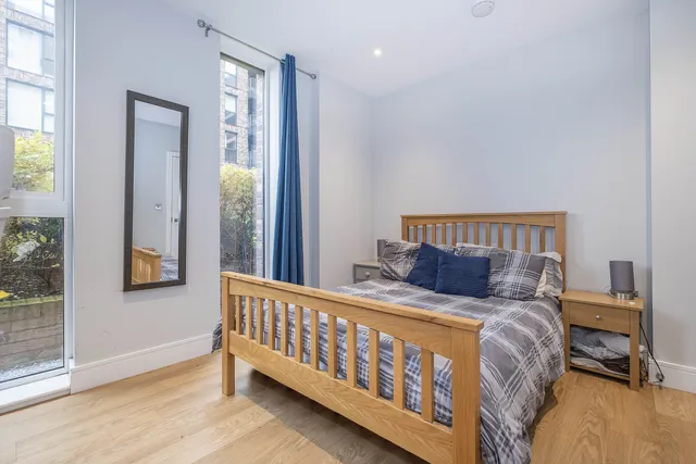 85 Plough Lane, London, SW17