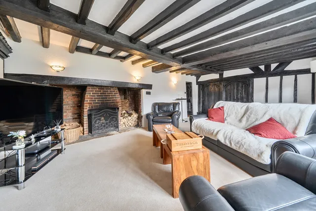 Easteds Lane, Southwater, RH13