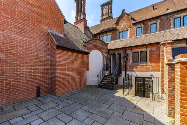 High Hilden Close, Tonbridge, TN10