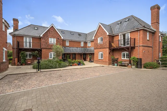 Enborne Gate, Newbury, RG14