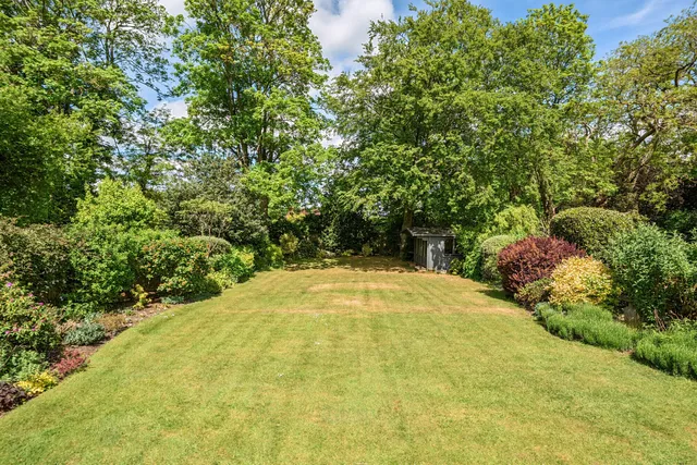 The Green, Epsom, KT17