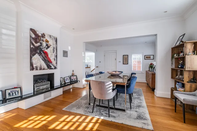 Twickenham Road, Teddington, TW11