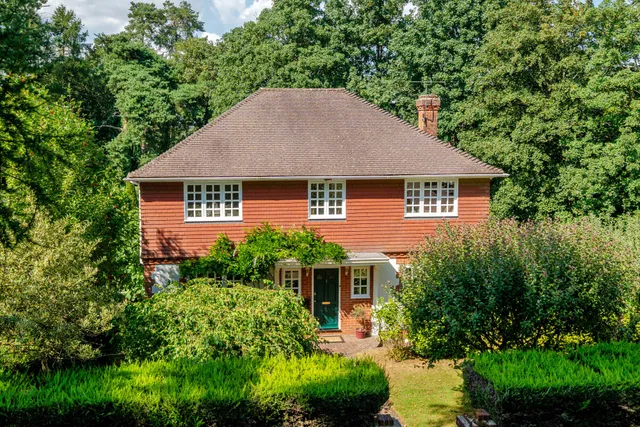Linkside South, Hindhead, GU26