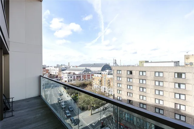 مبنى Charles House، شارع Kensington High Street، لندن، W14