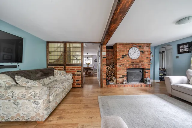 Lower Eashing Lane, Godalming, GU7