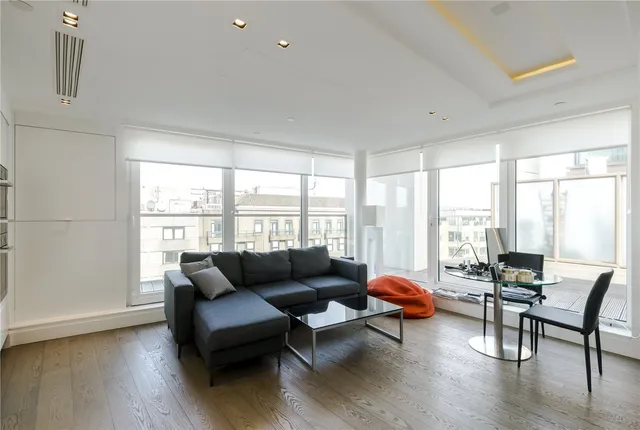 مبنى Charles House، شارع Kensington High Street، لندن، W14