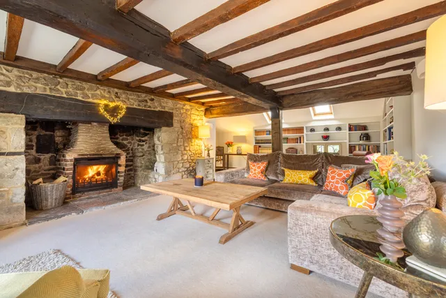 Zeals Row, Warminster, BA12