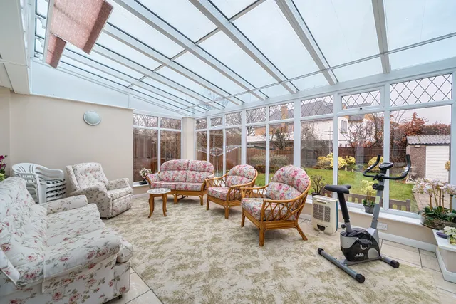 The Woodlands, Esher, KT10