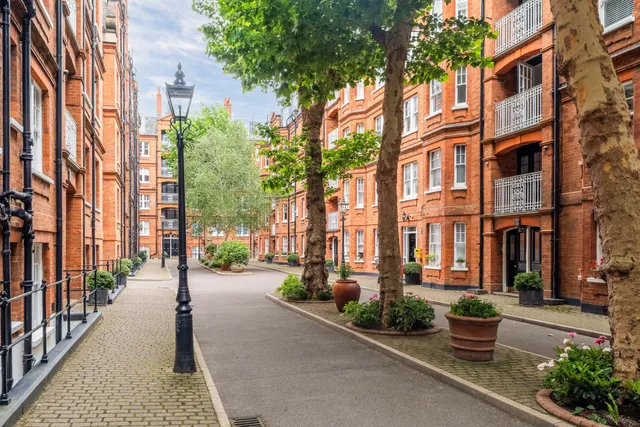 Park Walk, London, SW10