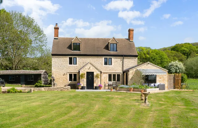 Oxlynch Lane, Stonehouse, GL10