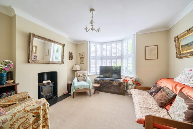 Swindon Road, Horsham, RH12