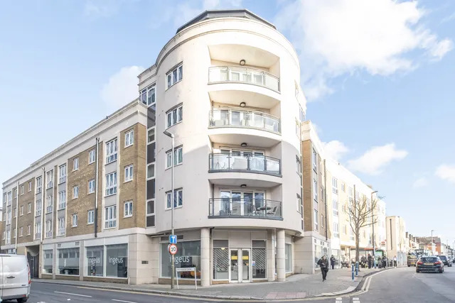 Brewhouse Lane, London, SW15