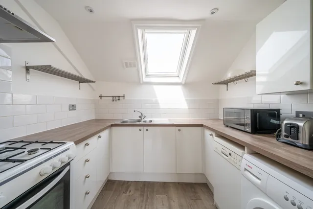 Cologne Road, London, SW11
