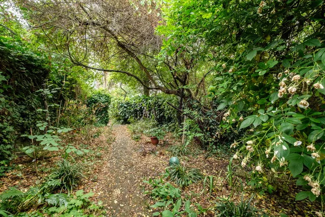 Canonbury Square, London, N1