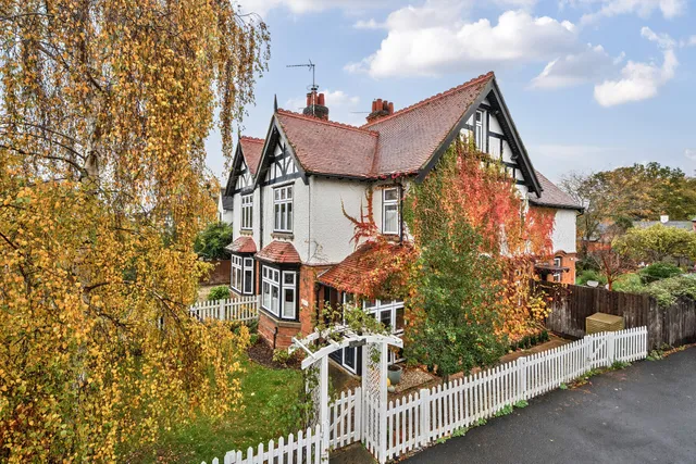 Orchard Place, Clifford Chambers, CV37