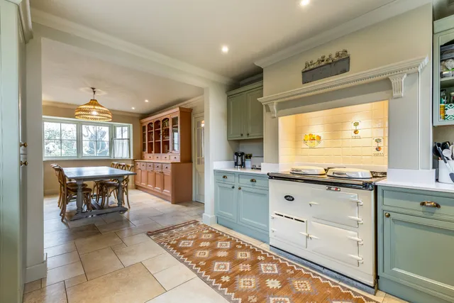 Cirencester Road, Minchinhampton, GL6