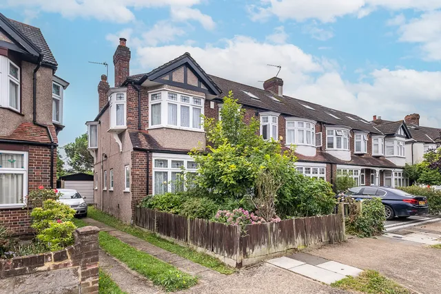 Southway, London, SW20