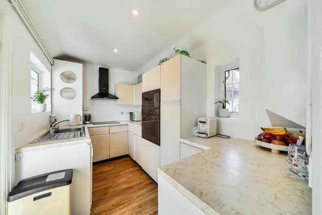 Copthorne Road, Croxley Green, WD3