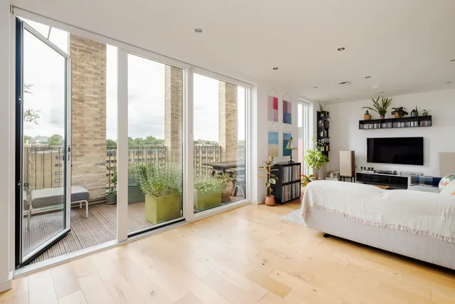 Murrain Road, London, N4