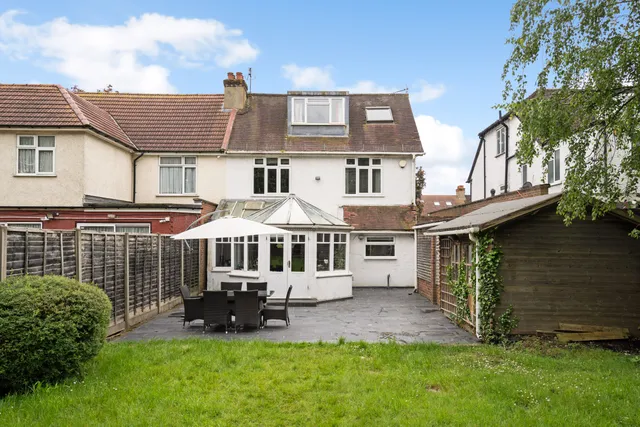 Whitchurch Lane, Edgware, HA8