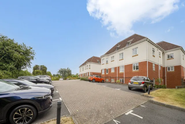 Gibbs Green, Edgware, HA8
