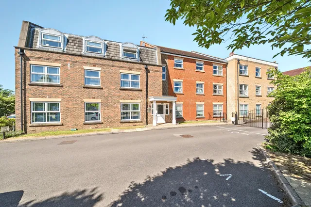 Clarence Road, Windsor, SL4