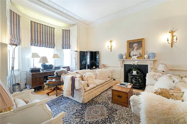Bina Gardens, London, SW5