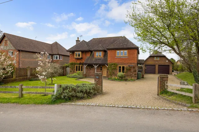 Goatacre Road, Medstead, GU34