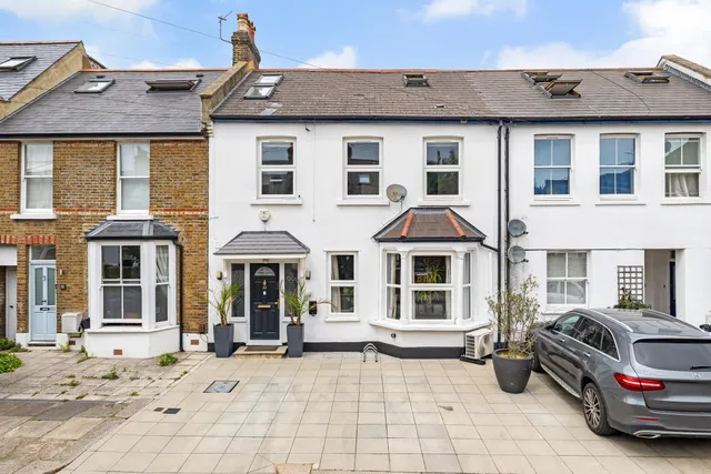 Berrymede Road, London, W4