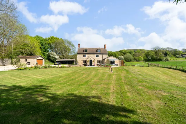 Oxlynch Lane, Stonehouse, GL10