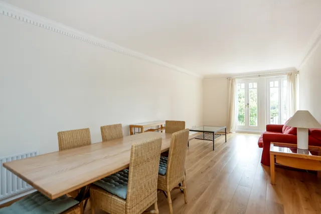 Clevedon Road, Twickenham, TW1