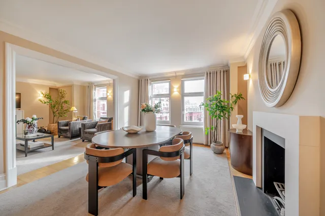 Iverna Court, London, W8