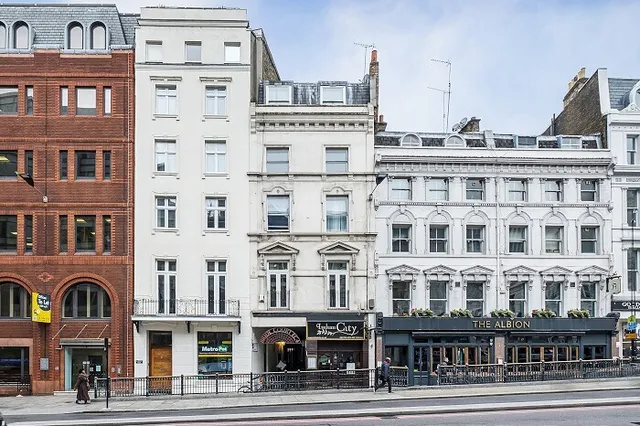 Bride Court, London, EC4Y