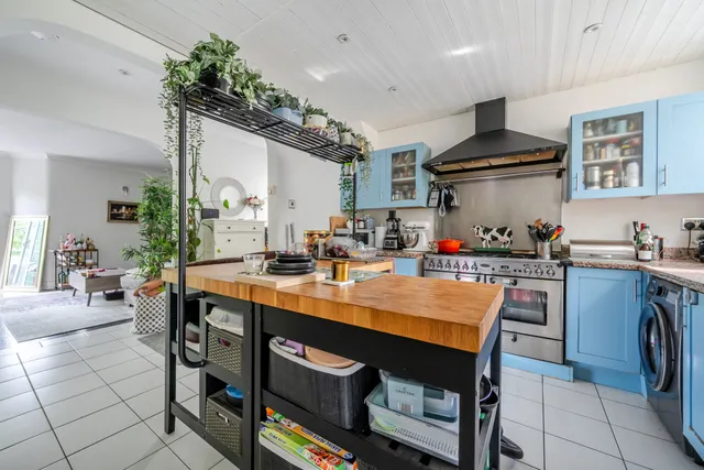 Ridgeview Road, Whetstone, N20